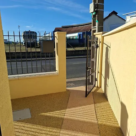 Villa 2 *