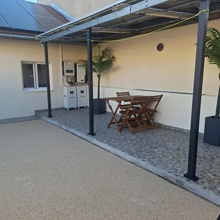 Villa 2 *