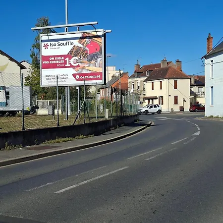 2 * Montluçon